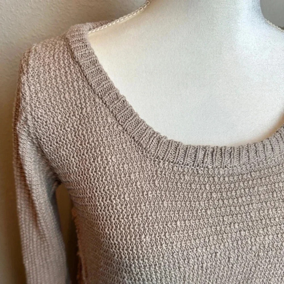 ANTHROPOLOGIE Kaisely Waffle Knit Sweater in Oatmeal
Size: Medium - Picture 8 of 8